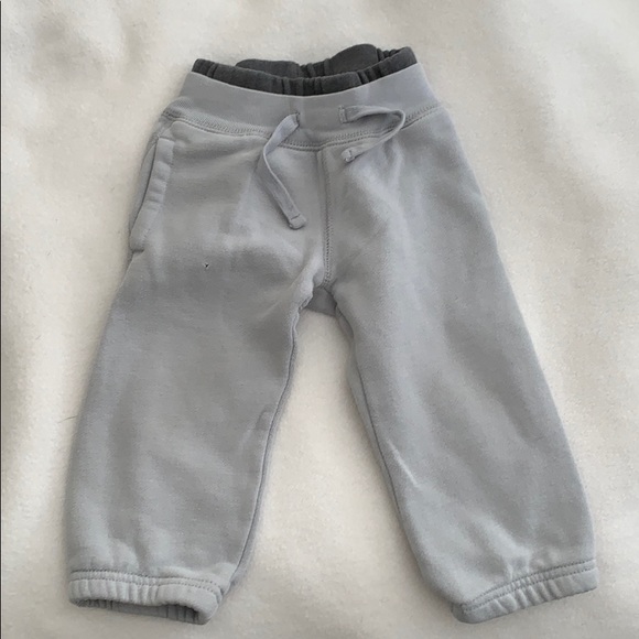 Baby Gap pants w/ bear on bum! - Picture 2 of 4